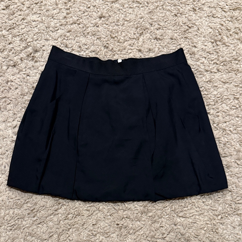 Theory Women’s Bubble Black Mini Skirt Size 4 with pockets
